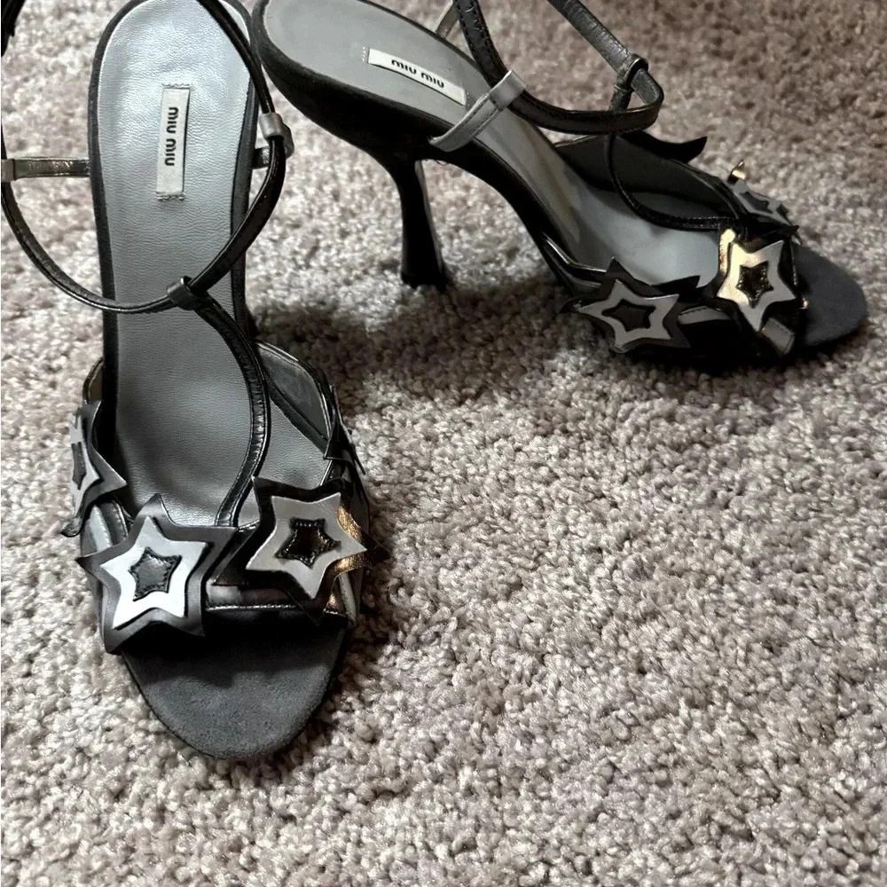 MIU MIU LEATHER/SUEDE MORNING STARS TWO TONE Pumps/Sandals